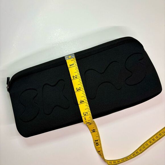 Skims Black Neoprene Pouch - Like New - Picture 6 of 7